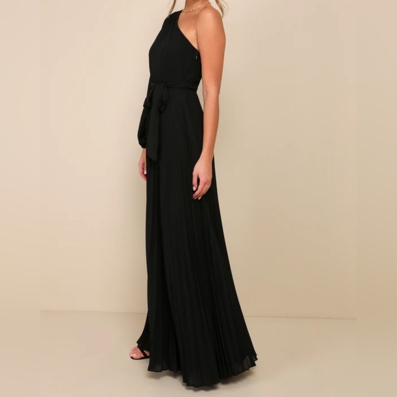 Lulus Women's Divine Charm Black Pleated One-Shoulder Maxi Dress, Size Large - Picture 3 of 8